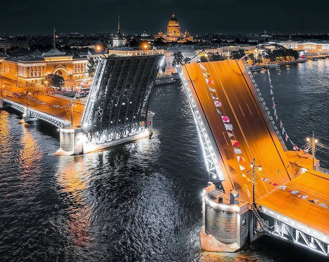 В Петербурге не будут разводиться мосты в День России